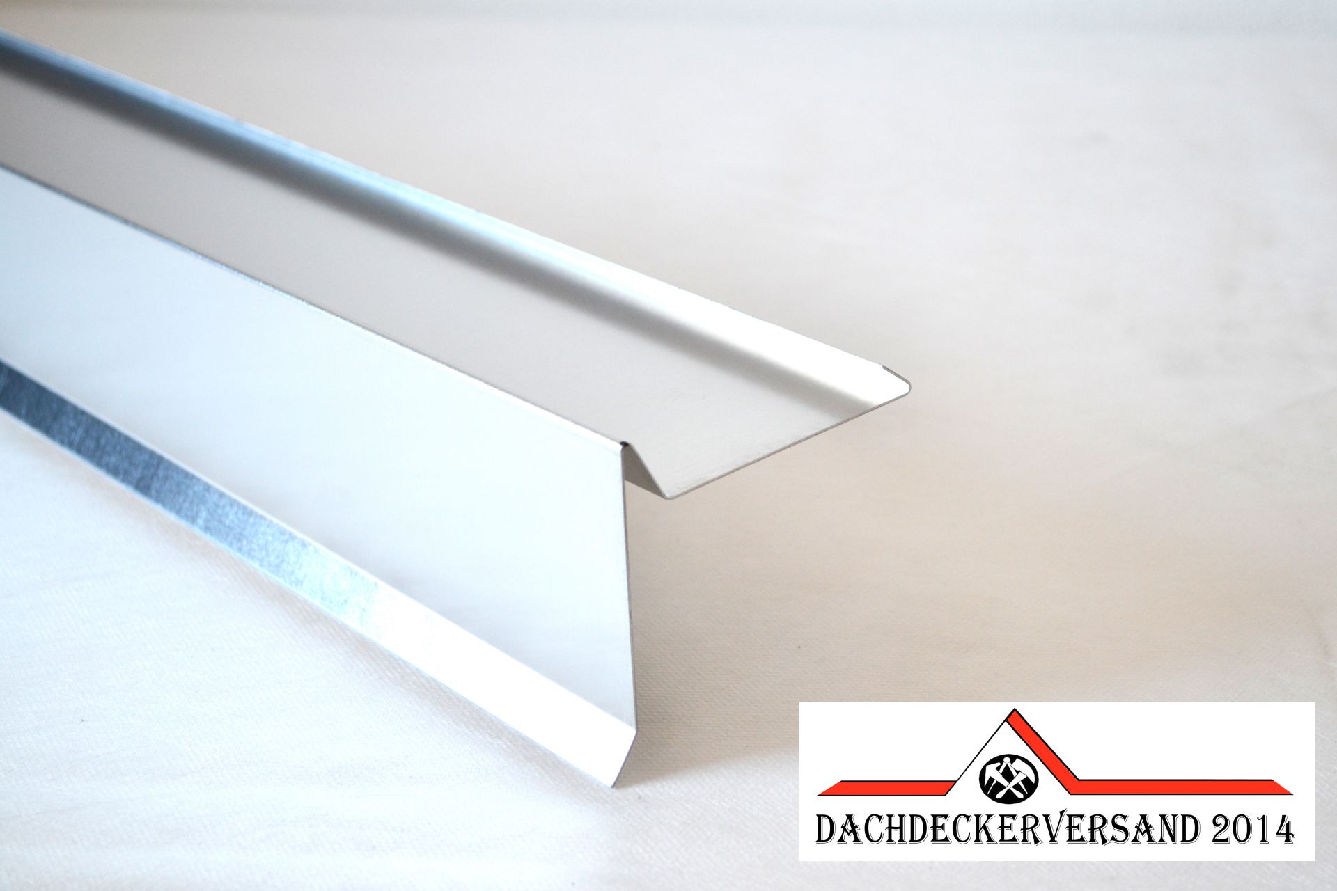 2 m Ortblech Ortgang Ortgangblech Dachblech Dach Alu Aluminium 0,8 mm stark (Form E) 2 m Ortblech Ortgang Ortgangblech Dachblech Dach Alu Aluminium 0,8 mm stark (Form E)